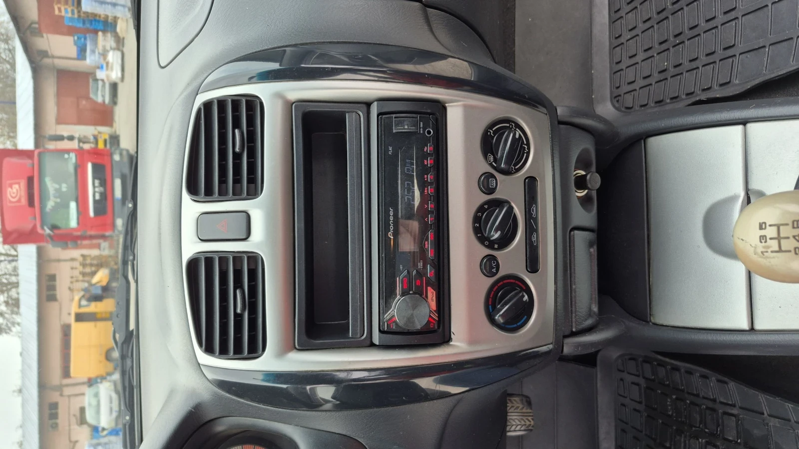 Mazda 323  - изображение 10