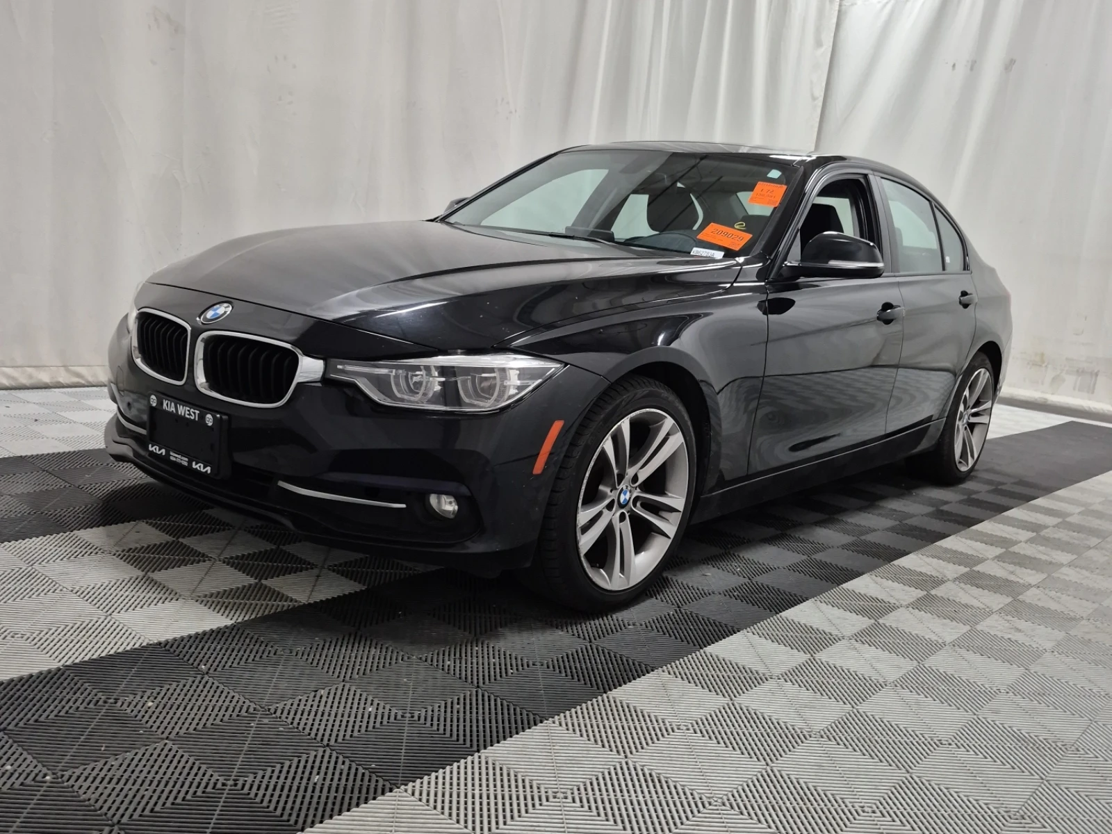 BMW 320 I XDRIVE| CARFAX | PANORAMA| 2 �����|  | Mobile.bg � ����������� 1