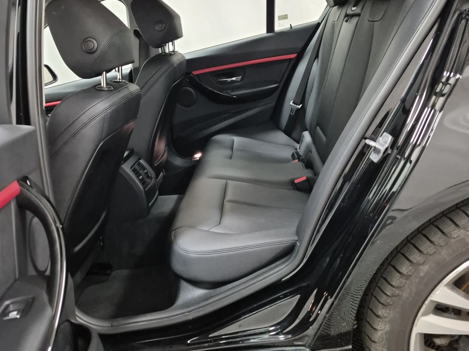 BMW 320 I XDRIVE| CARFAX | PANORAMA| 2 �����|  | Mobile.bg � ����������� 14