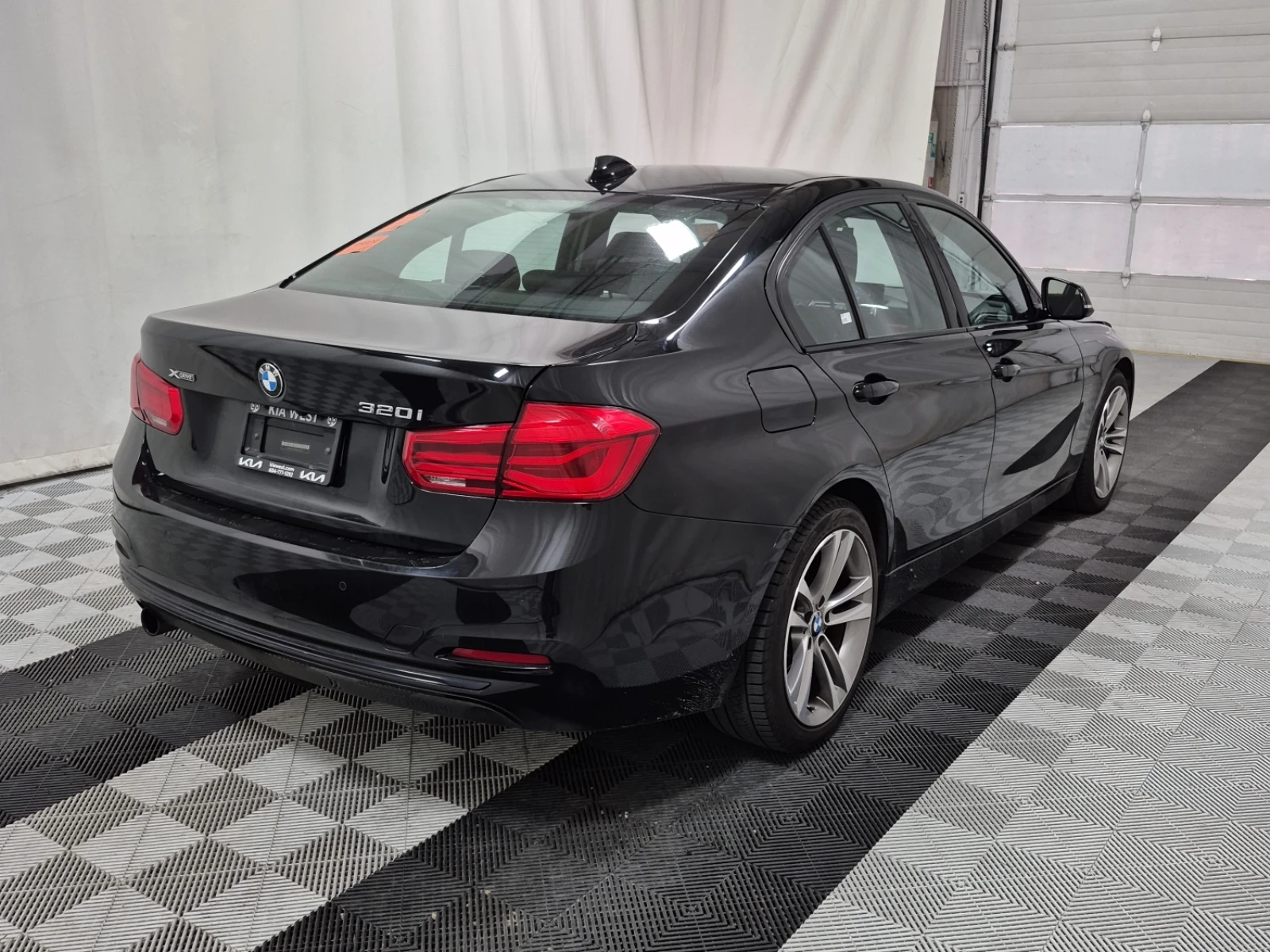 BMW 320 I XDRIVE| CARFAX | PANORAMA| 2 �����|  | Mobile.bg � ����������� 3