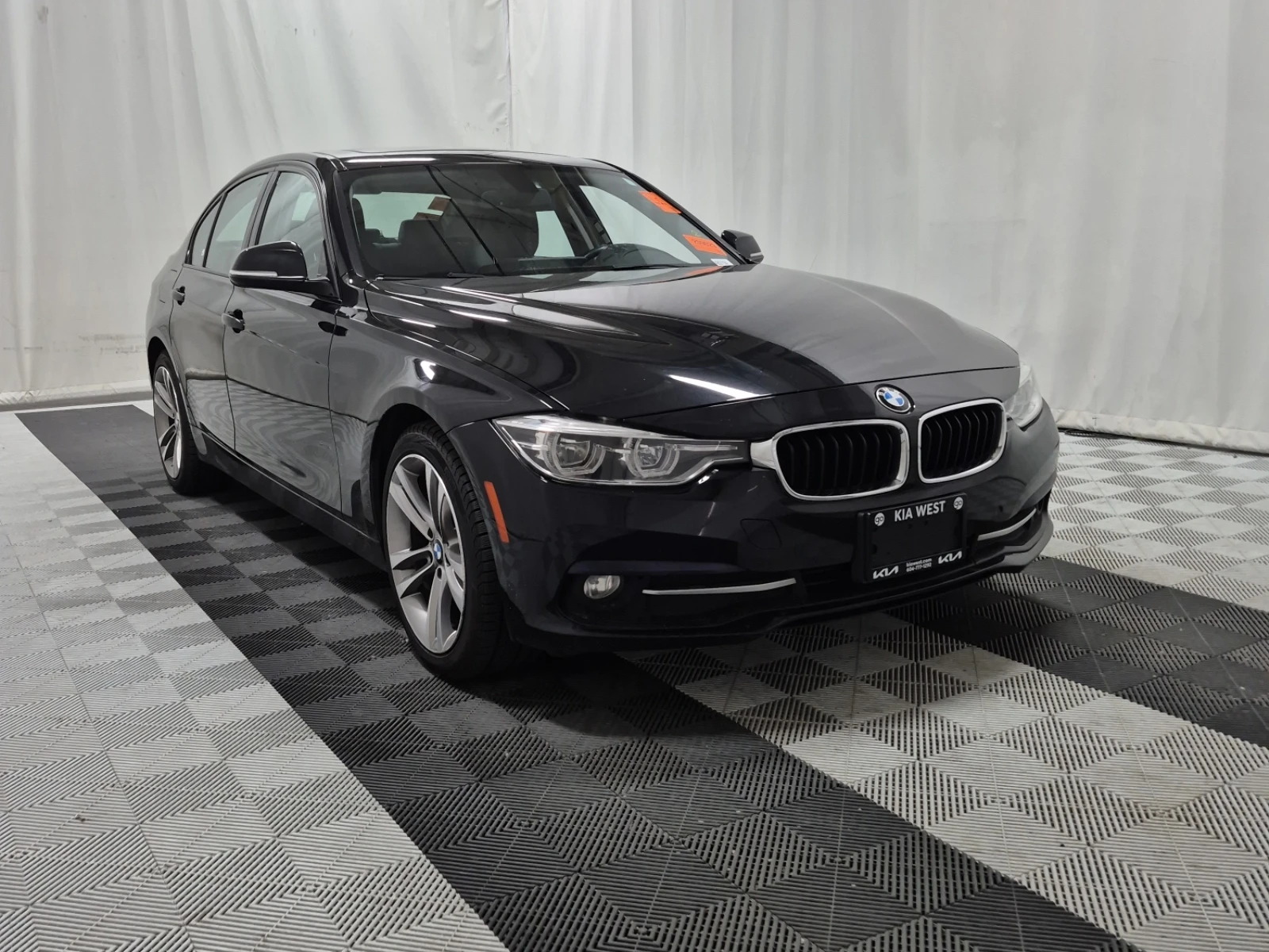 BMW 320 I XDRIVE| CARFAX | PANORAMA| 2 �����|  | Mobile.bg � ����������� 2