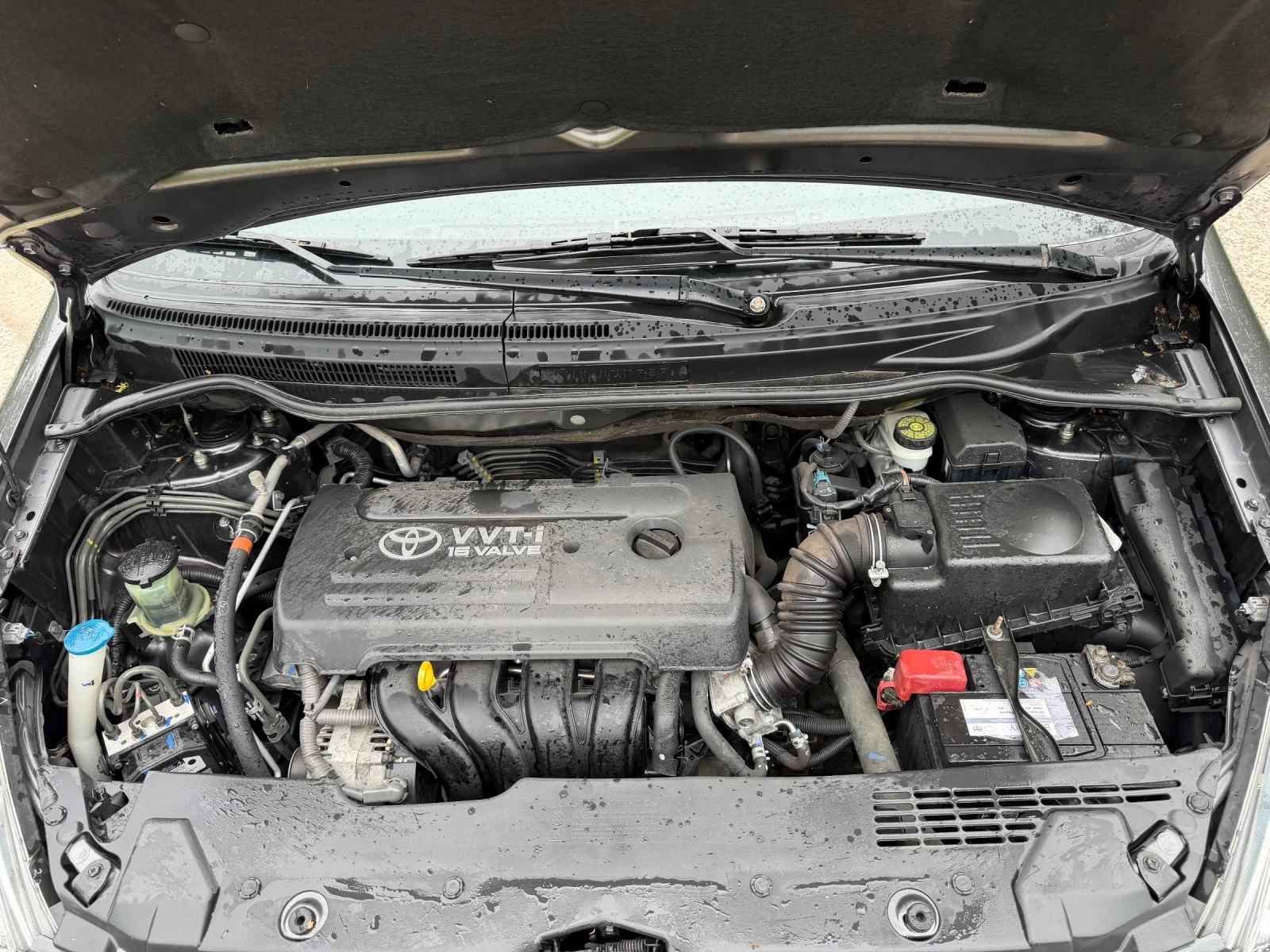 Toyota Corolla verso 1.6i 08Г.2-ключа.История.200х.км.Автопилот., снимка 13 - Автомобили и джипове - 53636683