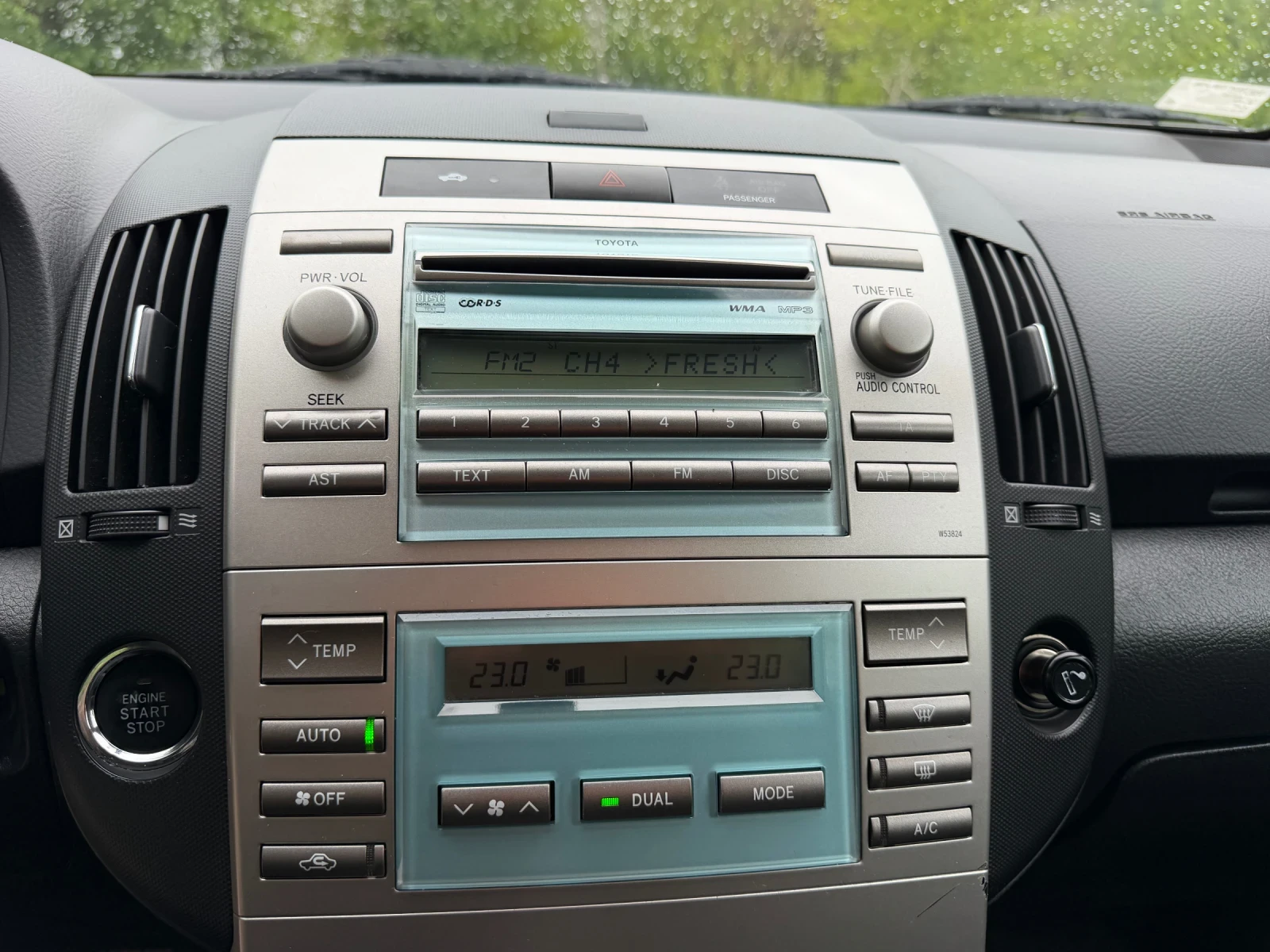 Toyota Corolla verso 1.6i 08Г.2-ключа.История.200х.км.Автопилот., снимка 12 - Автомобили и джипове - 53636683