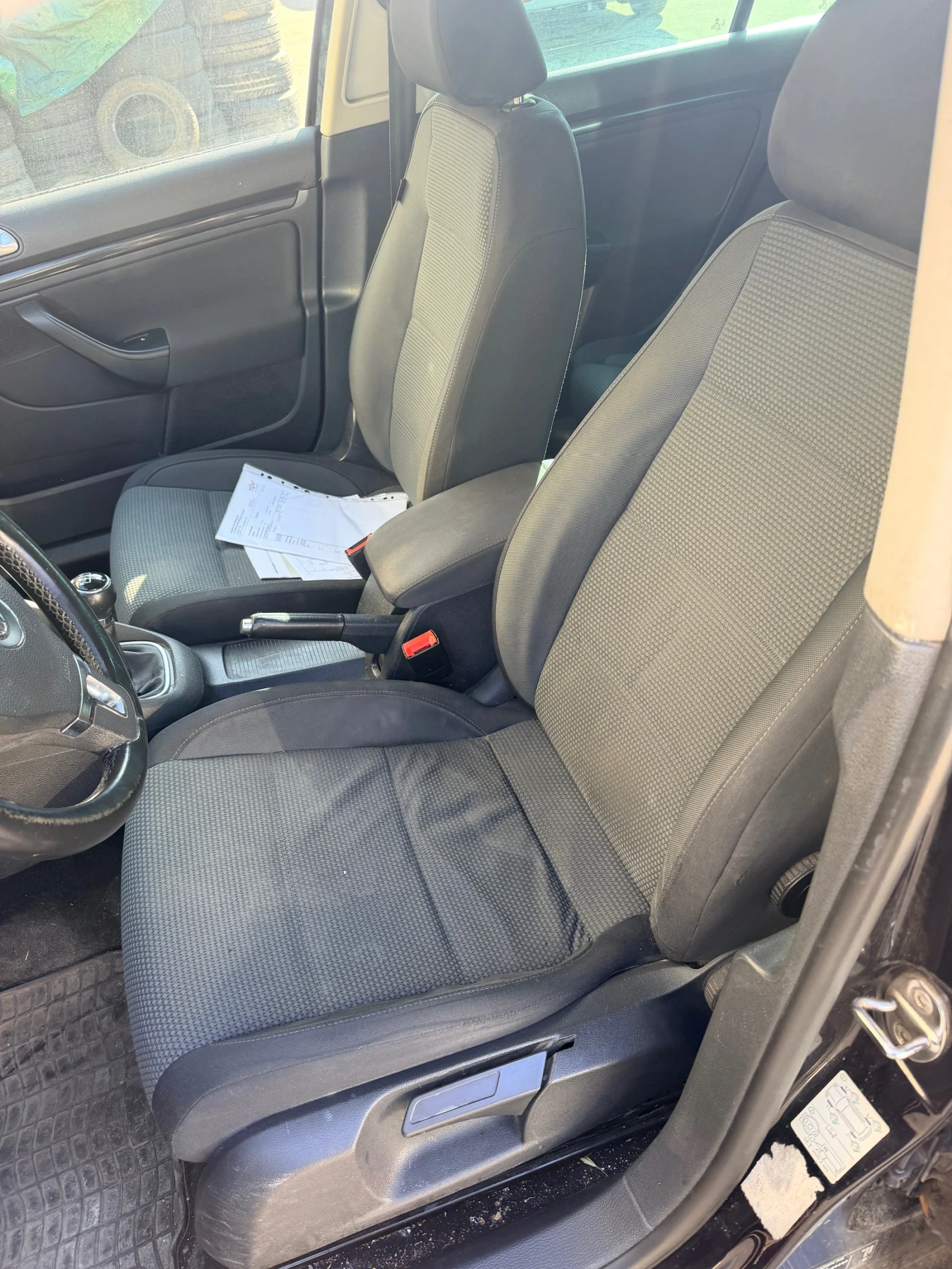 VW Golf 1.6TDI , снимка 7 - Автомобили и джипове - 53728085