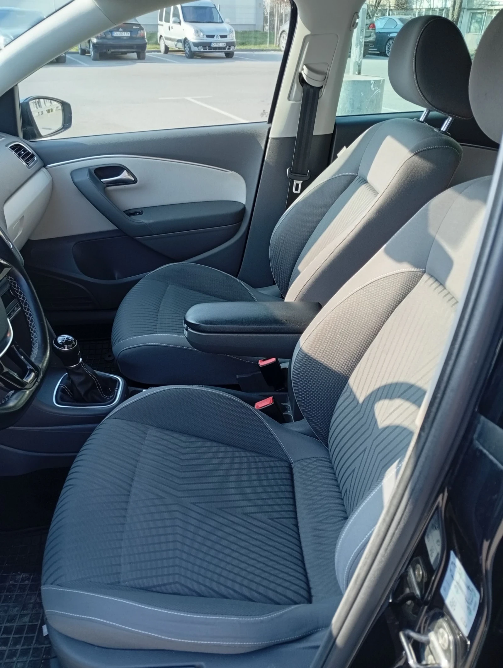 VW Polo, снимка 7 - Автомобили и джипове - 53865747