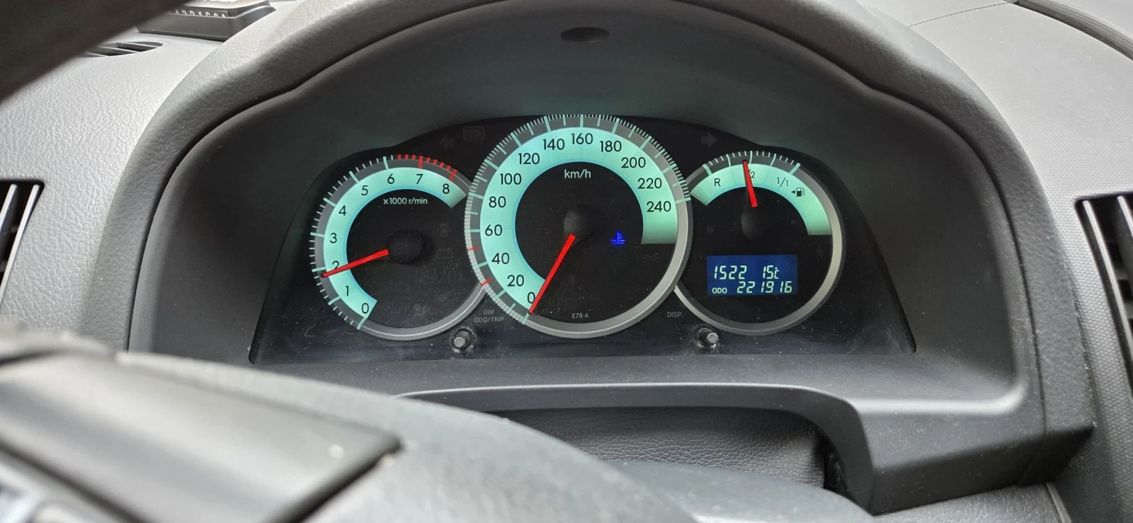 Toyota Corolla verso ������ ����� 7 ������, 1, 8 | Mobile.bg � ����������� 16