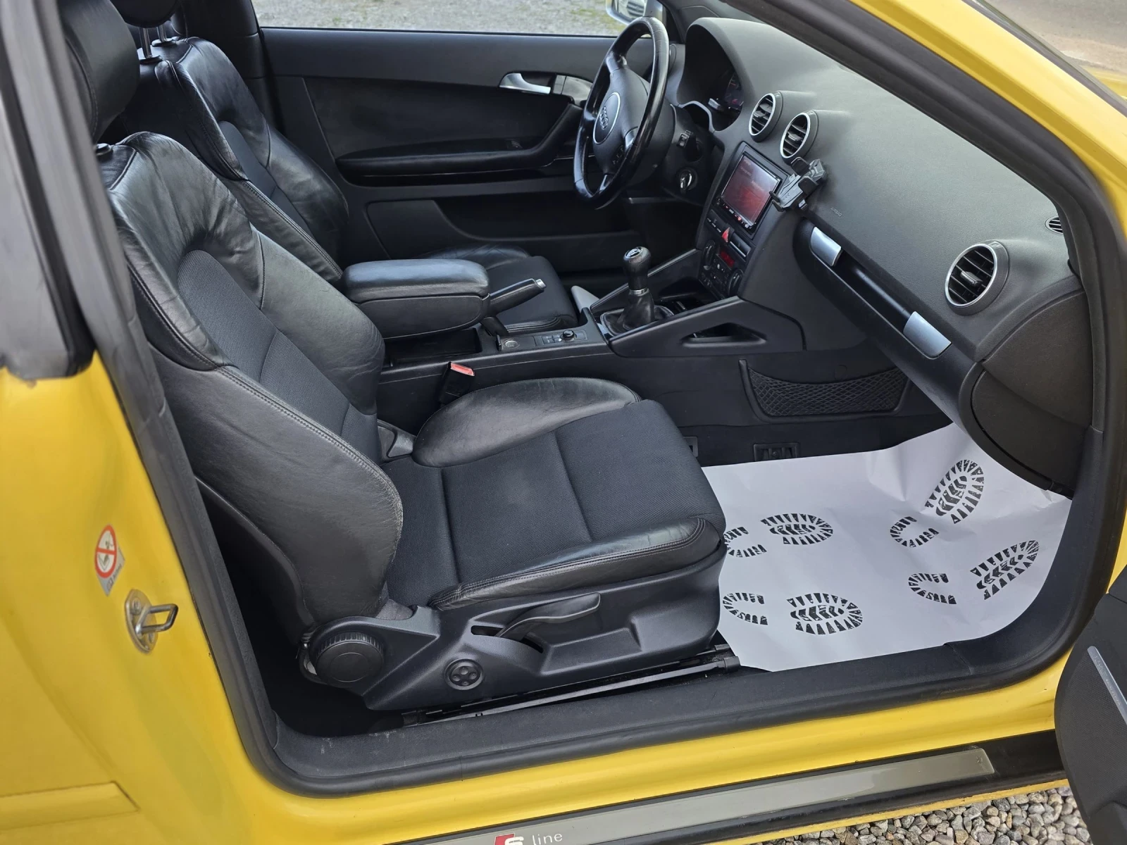 Audi A3 2.0tdi 140k.c. Пълен S-Line !!, снимка 11 - Автомобили и джипове - 54039260