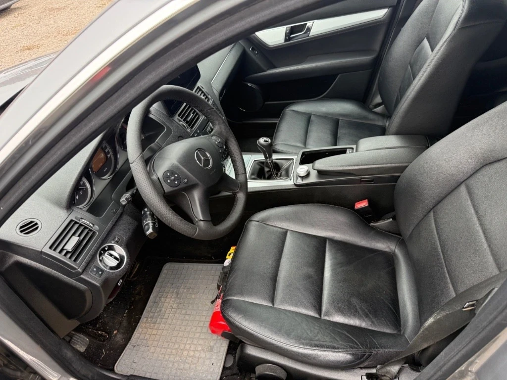 Mercedes-Benz C 200 2.2cdi, снимка 7 - Автомобили и джипове - 54178850