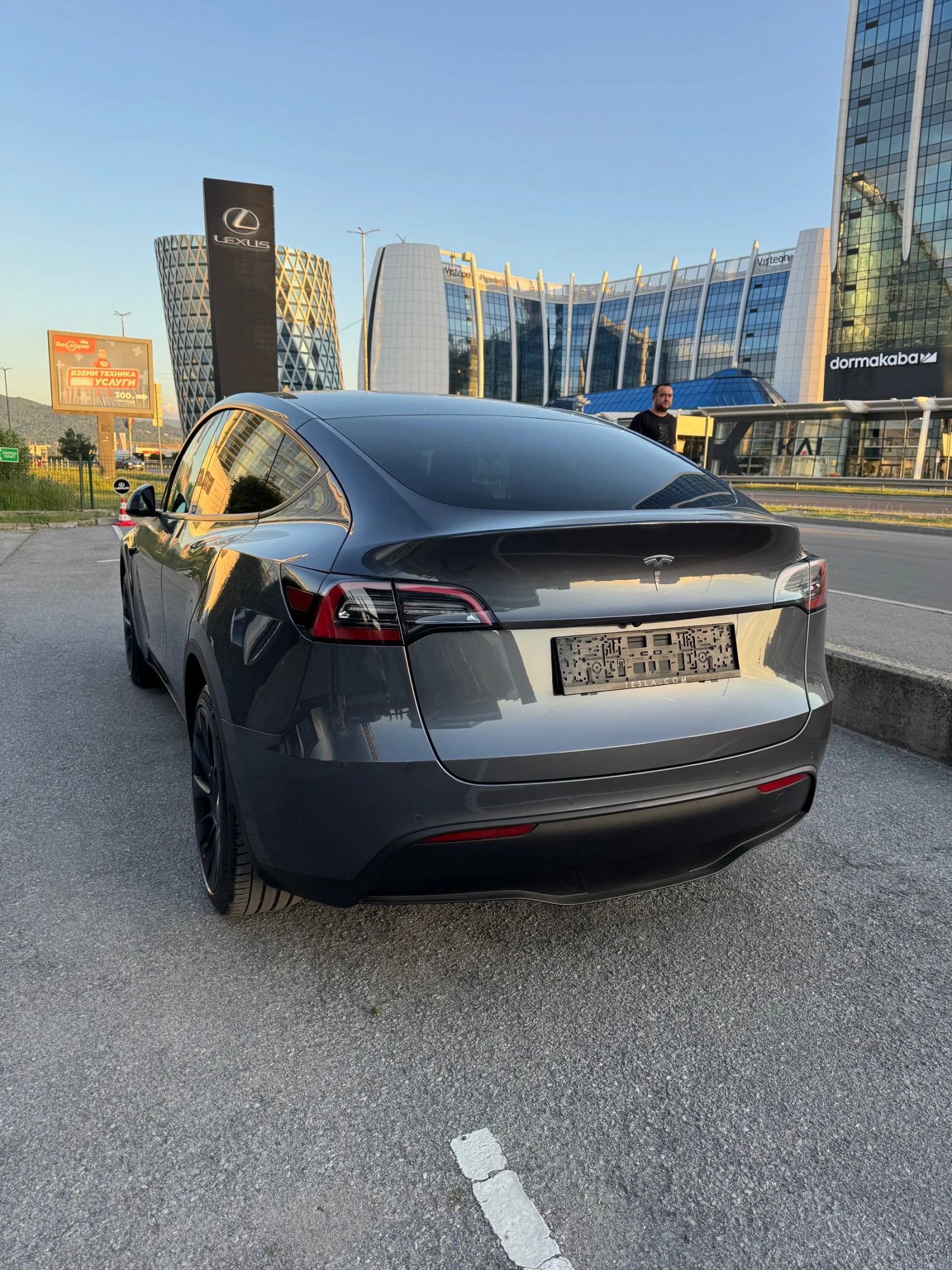 Tesla Model Y Пълна гаранция/LR/AWD/Enhanced, снимка 9 - Автомобили и джипове - 54510611