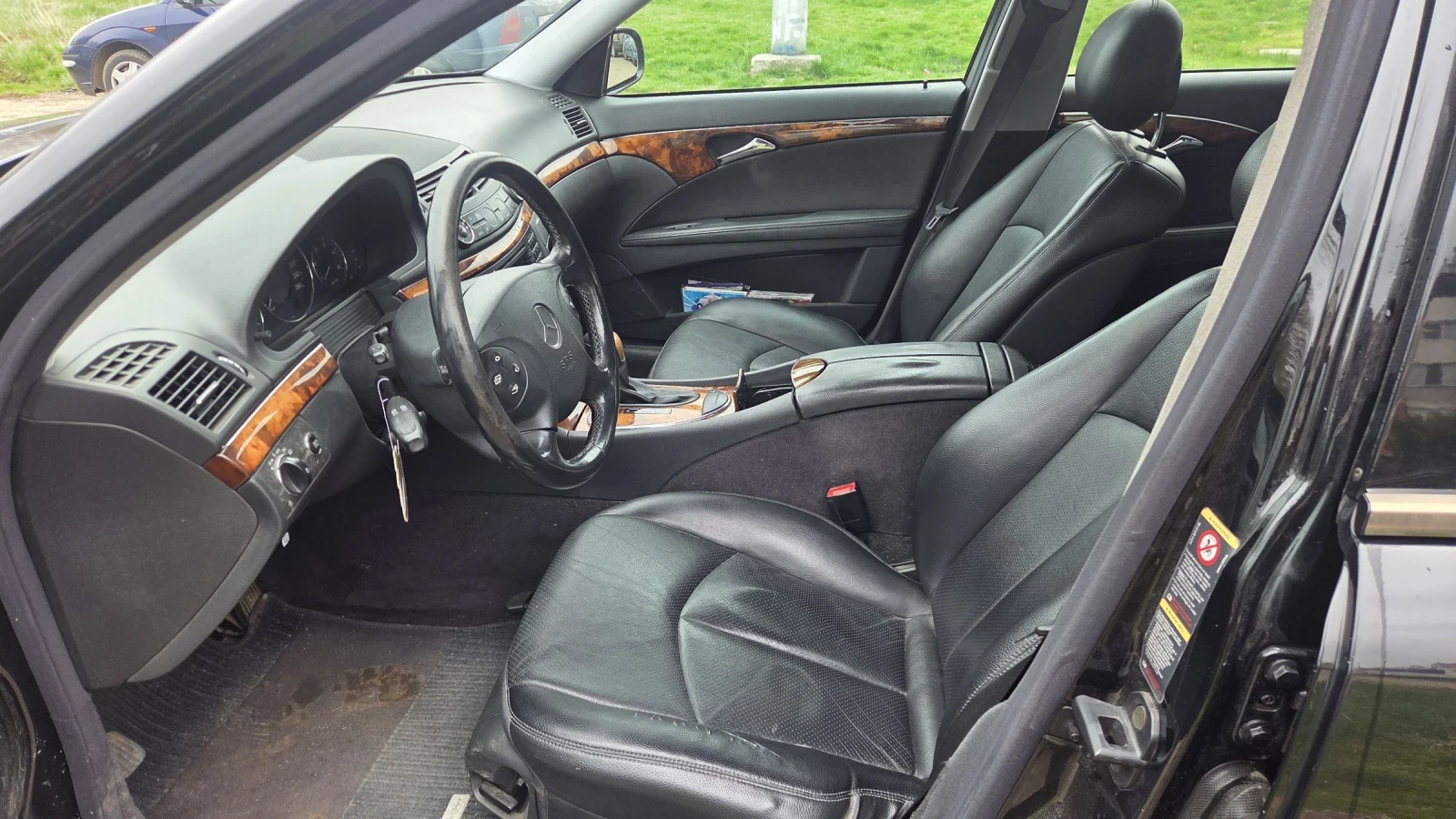 Mercedes-Benz E 270, снимка 8 - Автомобили и джипове - 54556686