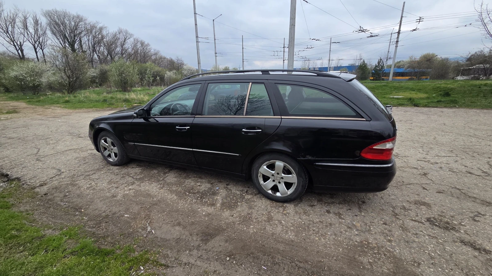 Mercedes-Benz E 270, снимка 4 - Автомобили и джипове - 54556686