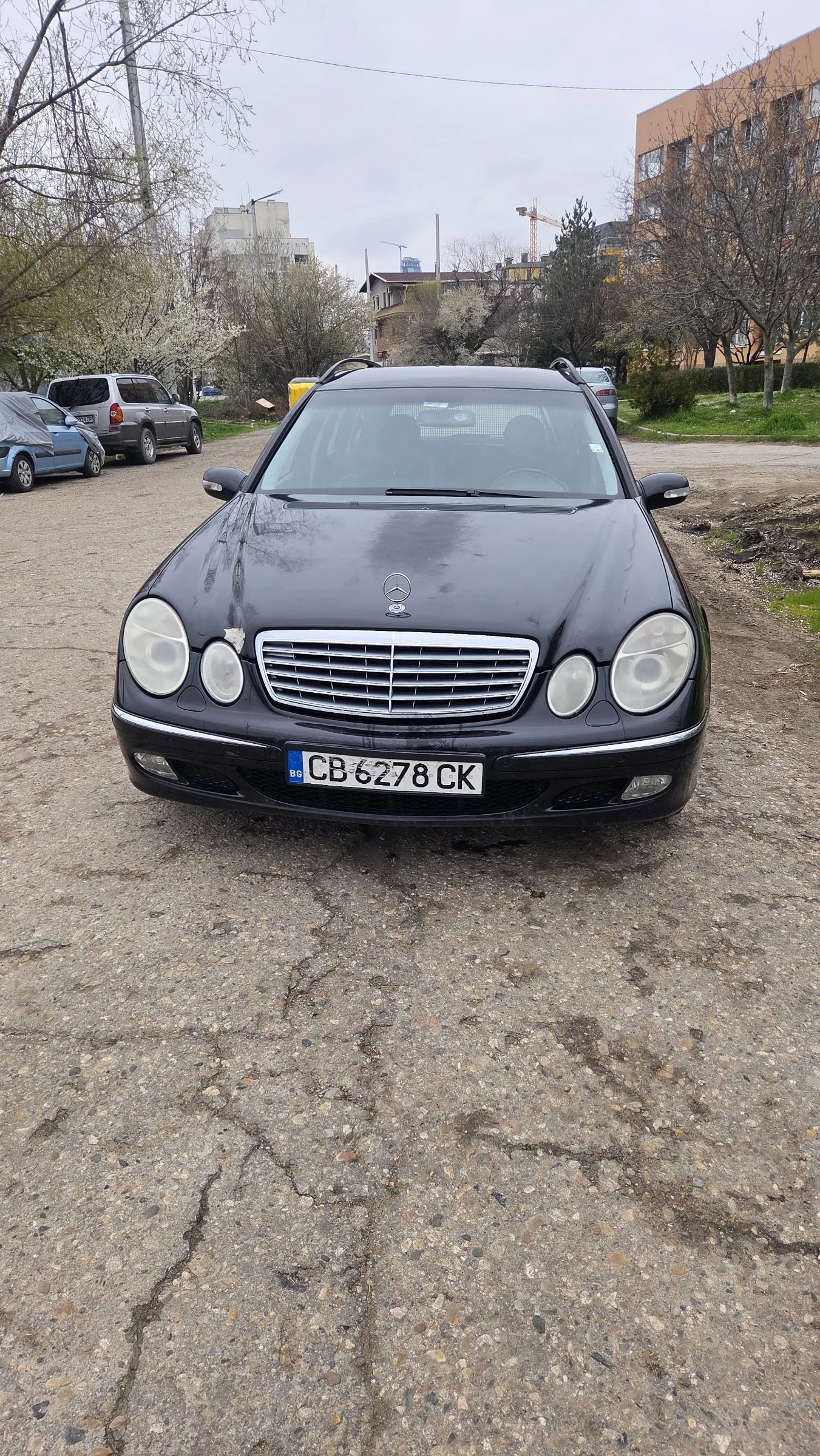 Mercedes-Benz E 270, снимка 3 - Автомобили и джипове - 54556686