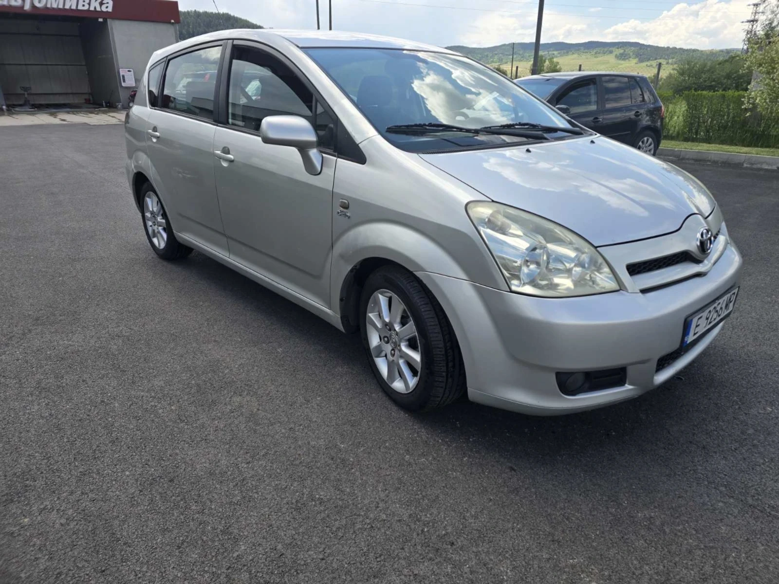 Toyota Corolla verso 2.0 D4D, снимка 3 - Автомобили и джипове - 54635008