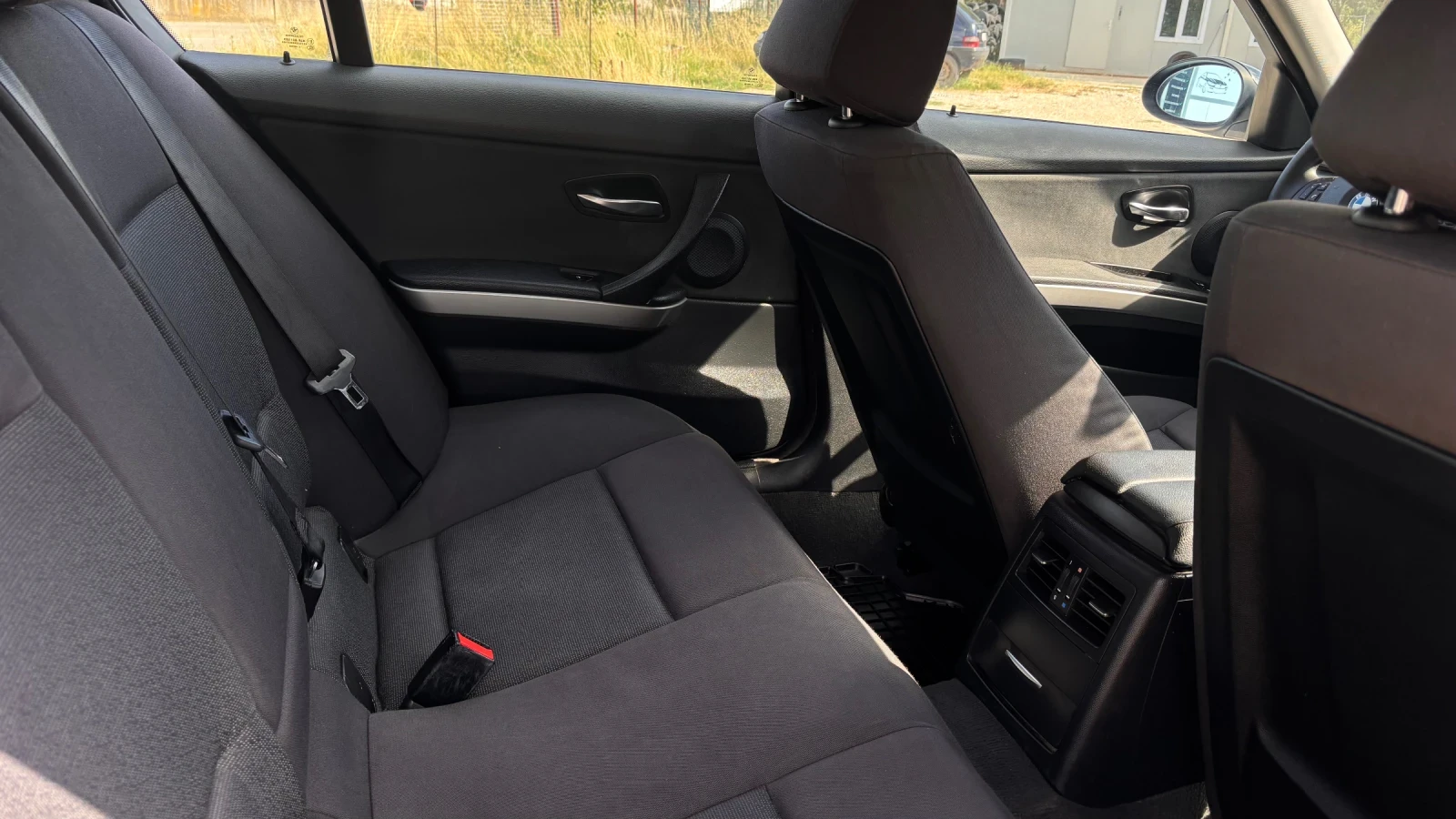 BMW 320 Перфектно състояние, снимка 7 - Автомобили и джипове - 55265710