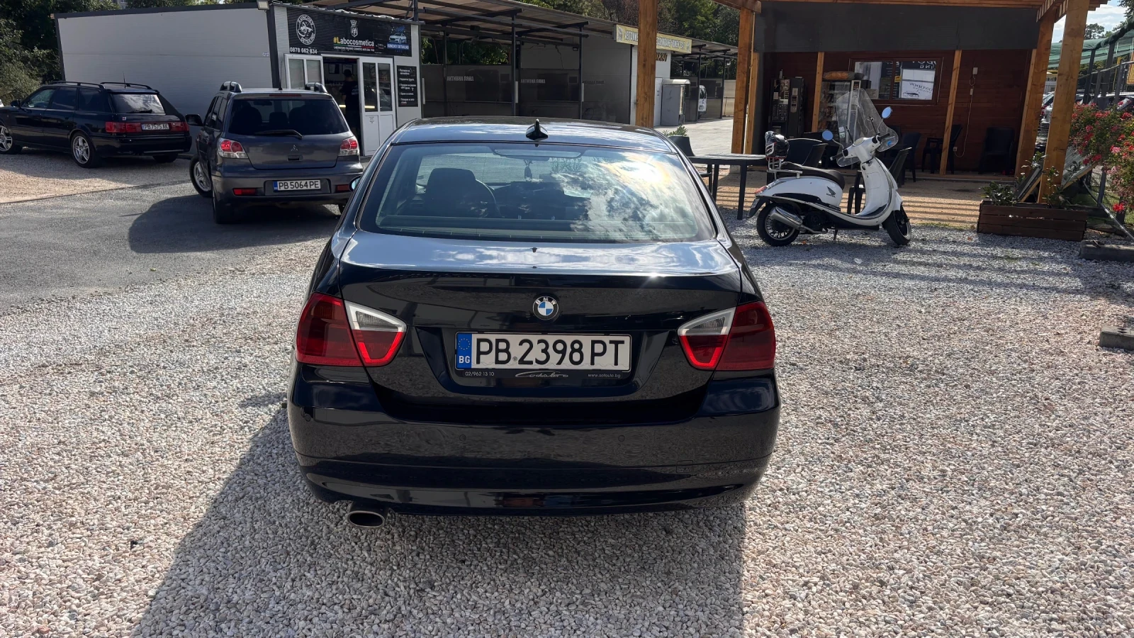 BMW 320 Перфектно състояние, снимка 2 - Автомобили и джипове - 55265710