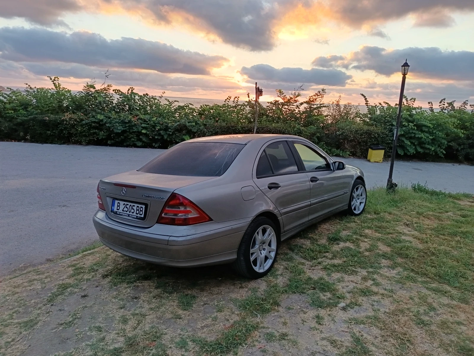 Mercedes-Benz C 200 KOMPRESOR АВТОМАТИК , снимка 6 - Автомобили и джипове - 55790848