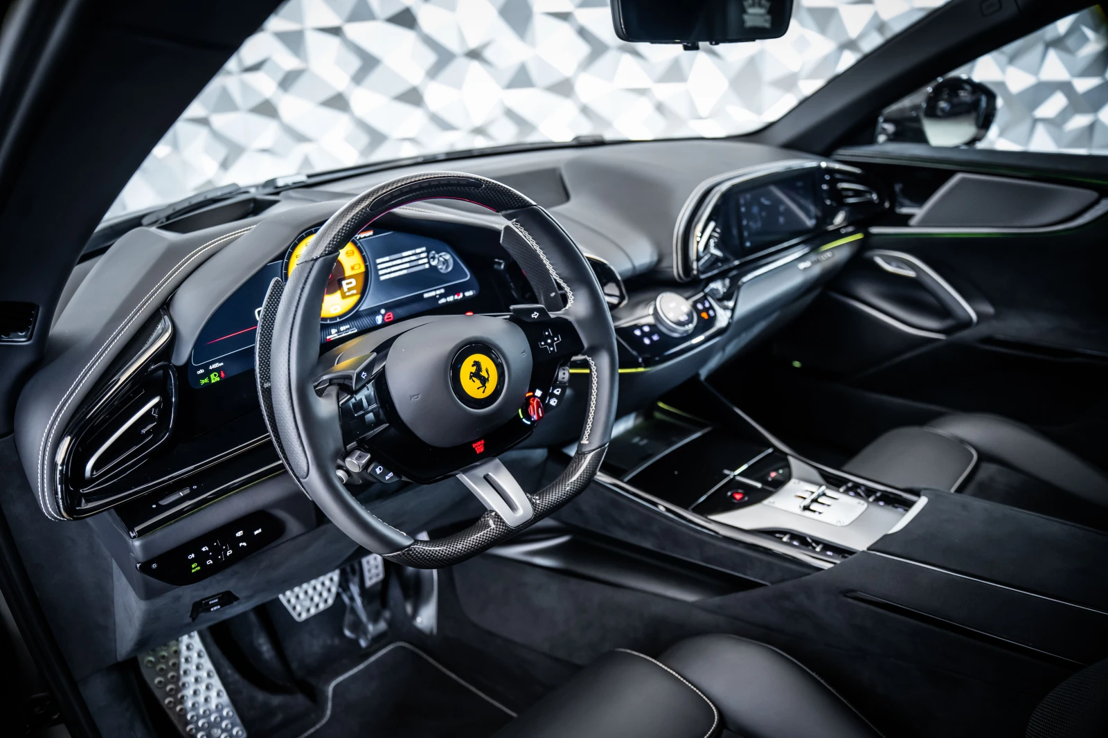 Ferrari Purosangue NOVITEC Esteso* Carbon, снимка 8 - Автомобили и джипове - 55895673