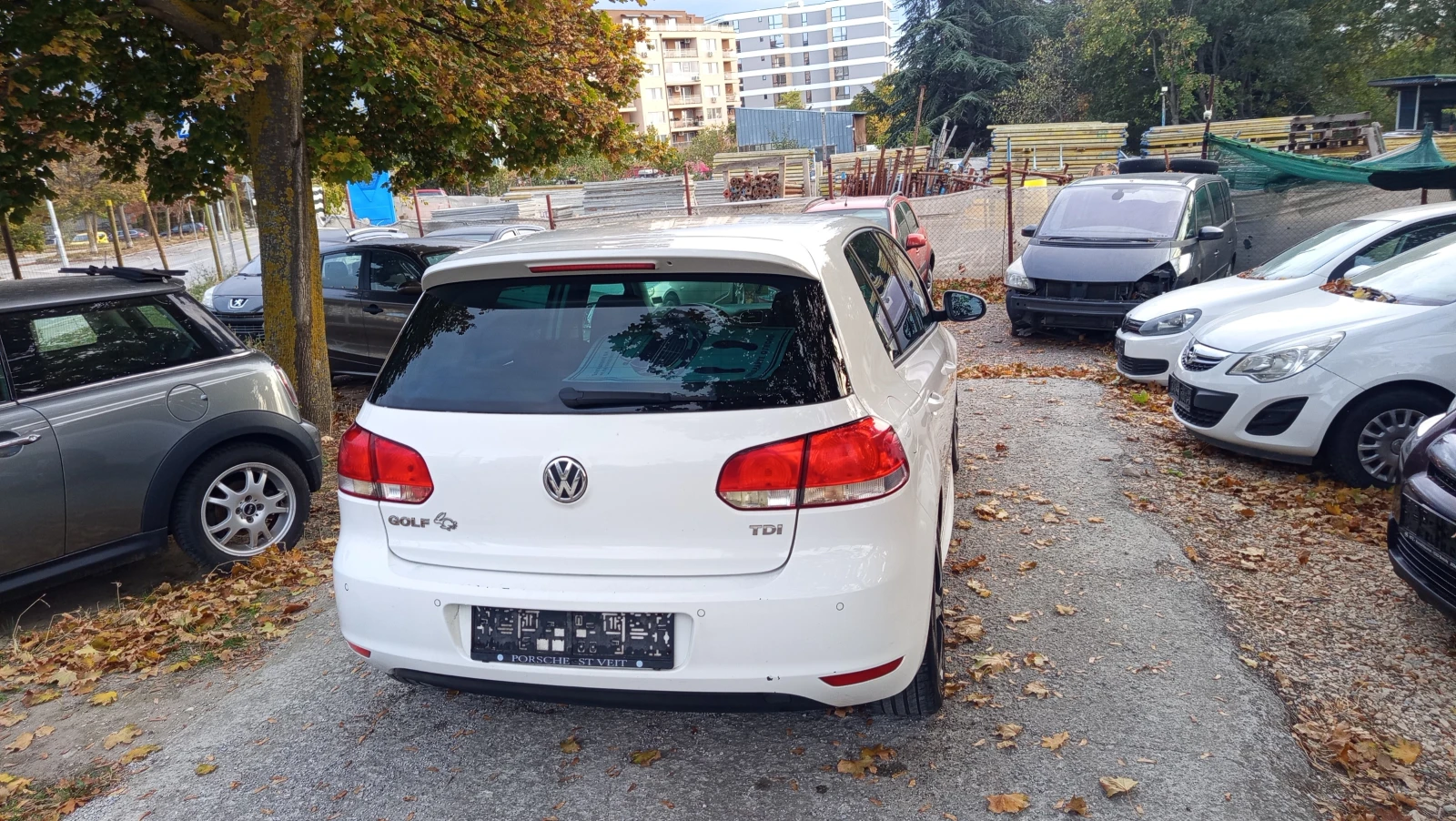 VW Golf 1.6 TDI RLINE , снимка 11 - Автомобили и джипове - 56646459