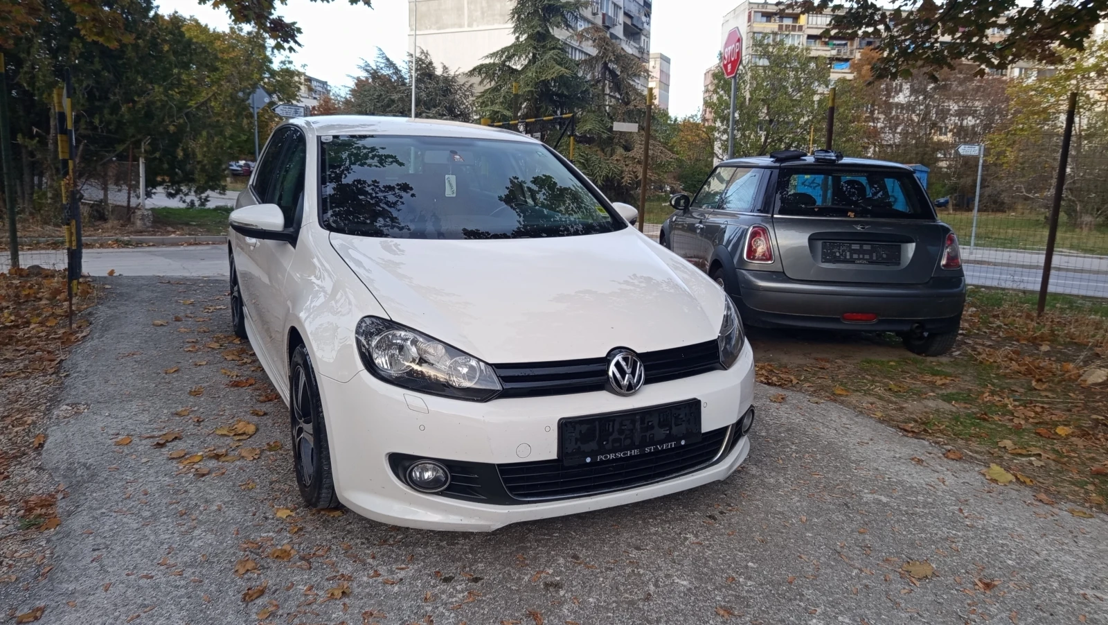VW Golf 1.6 TDI RLINE , снимка 4 - Автомобили и джипове - 56646459