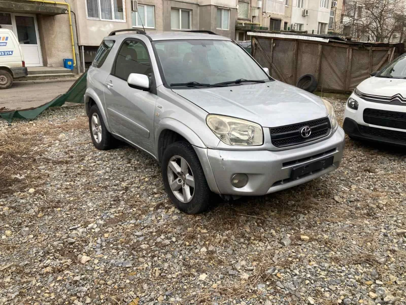 Toyota Rav4 2, 0, снимка 3 - Автомобили и джипове - 48144902