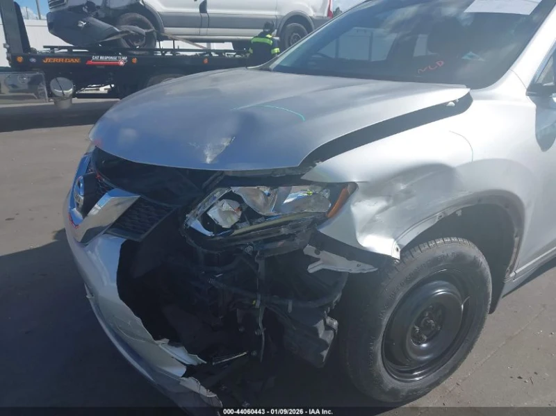 Nissan Rogue 2.5L I-4 DOHC, VVT, 170HP Front Wheel Drive, снимка 11 - Автомобили и джипове - 53213338