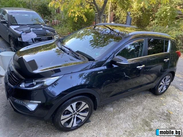 Kia Sportage, снимка 4 - Автомобили и джипове - 47586731