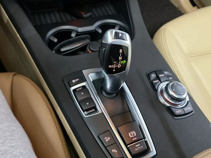 BMW X3 xDrive 35I, снимка 9 - Автомобили и джипове - 54224449