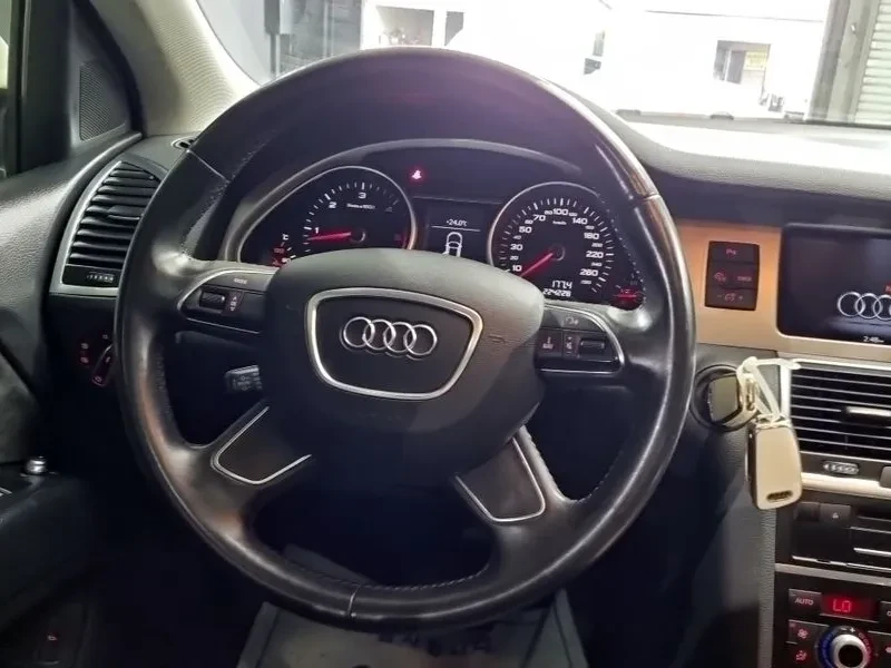 Audi Q7 3.0 TDI Quattro, снимка 9 - Автомобили и джипове - 55132431