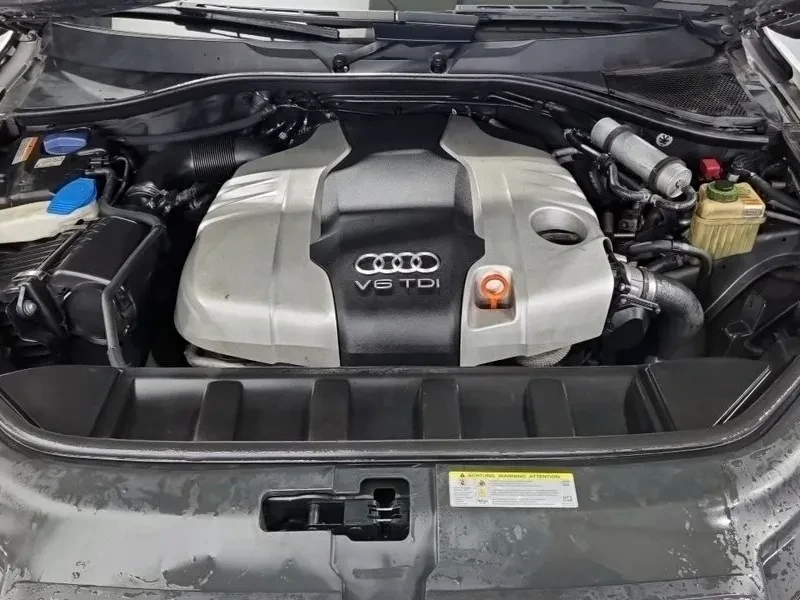 Audi Q7 3.0 TDI Quattro, снимка 5 - Автомобили и джипове - 55132431