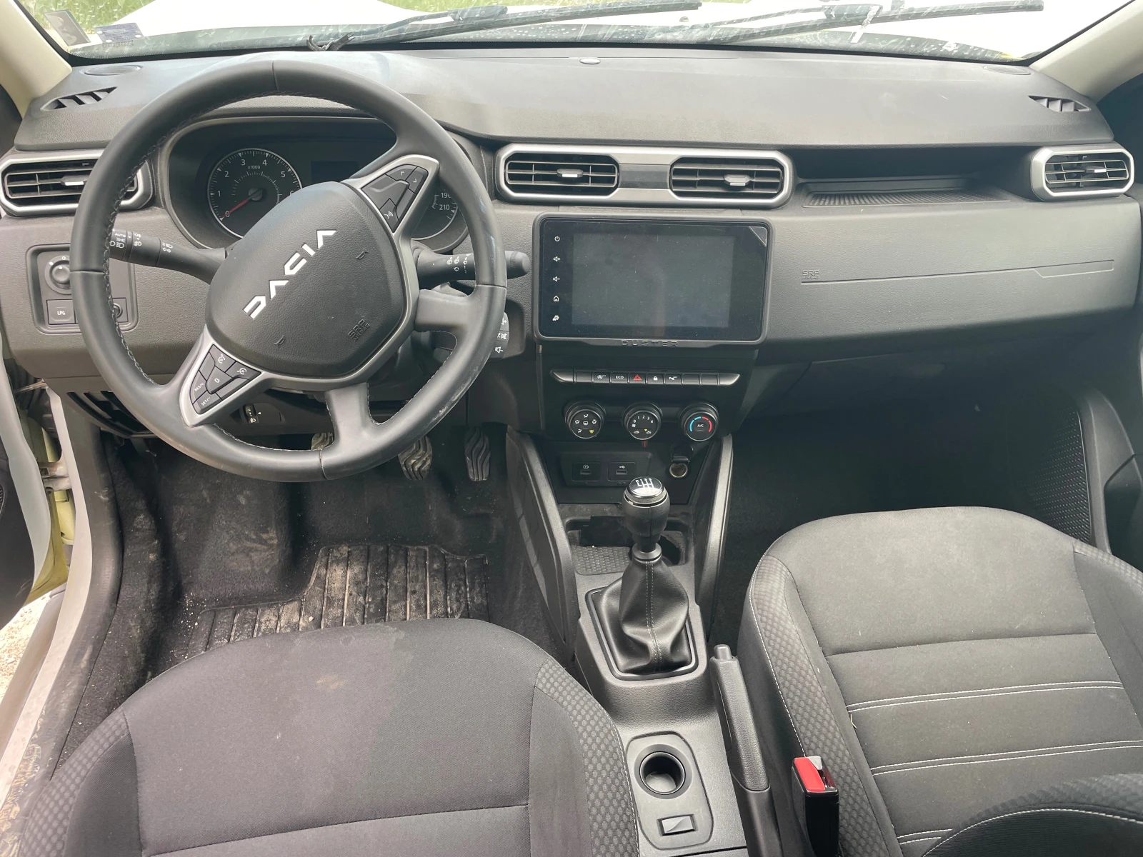 Dacia Duster 1.0 TCe/LPG - изображение 6