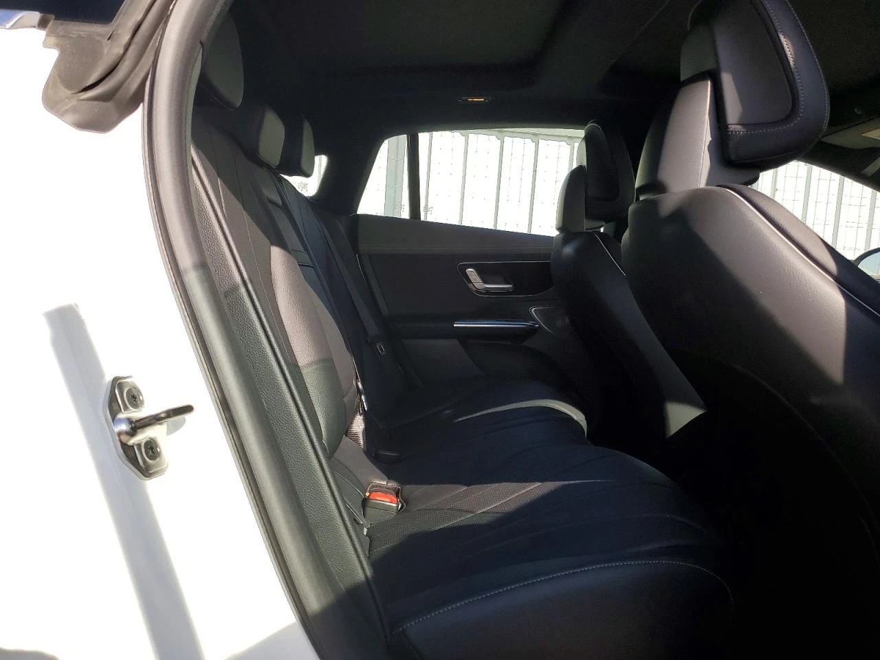 Mercedes-Benz EQE Sedan 350 4Matic, снимка 10 - Автомобили и джипове - 54252631