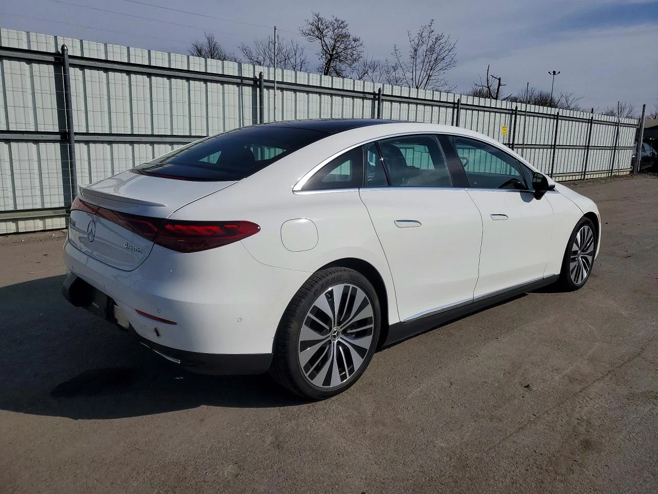 Mercedes-Benz EQE Sedan 350 4Matic, снимка 3 - Автомобили и джипове - 54252631