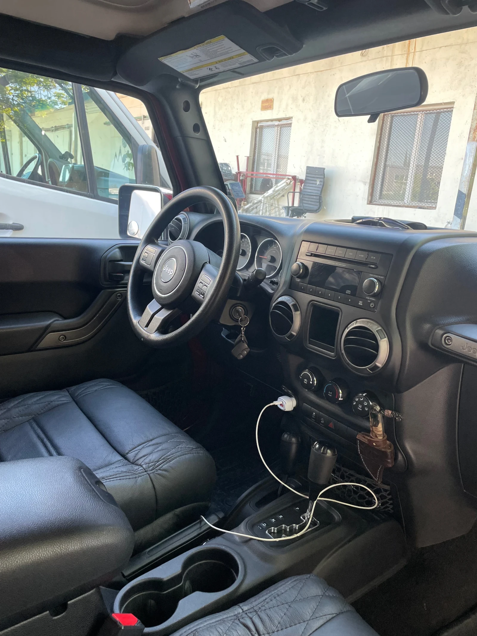 Jeep Wrangler 3, 6, снимка 10 - Автомобили и джипове - 54395957