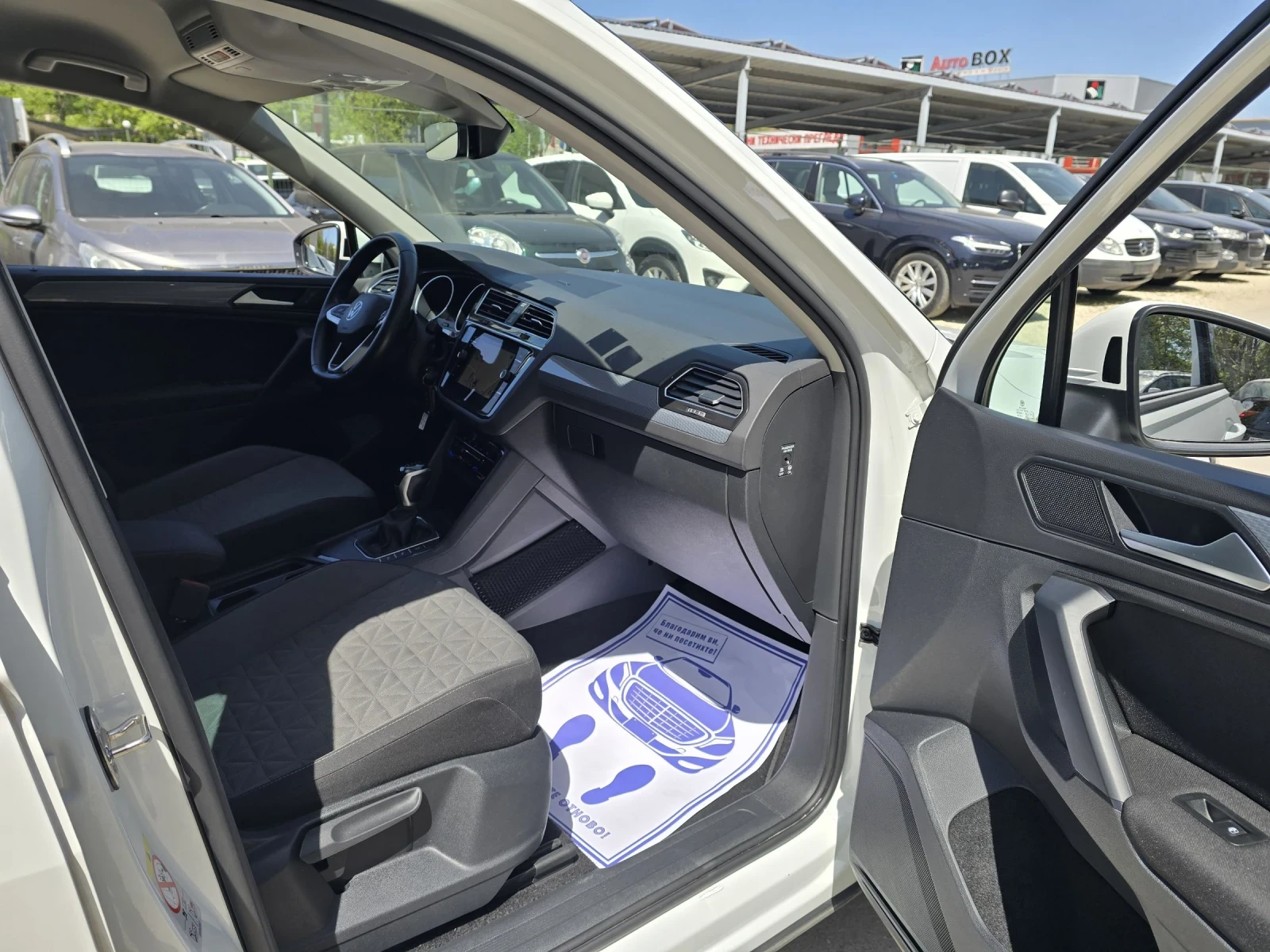 VW Tiguan 2.0TDI 150к.с LIFE DSG Камера Дистроник , снимка 13 - Автомобили и джипове - 54333373