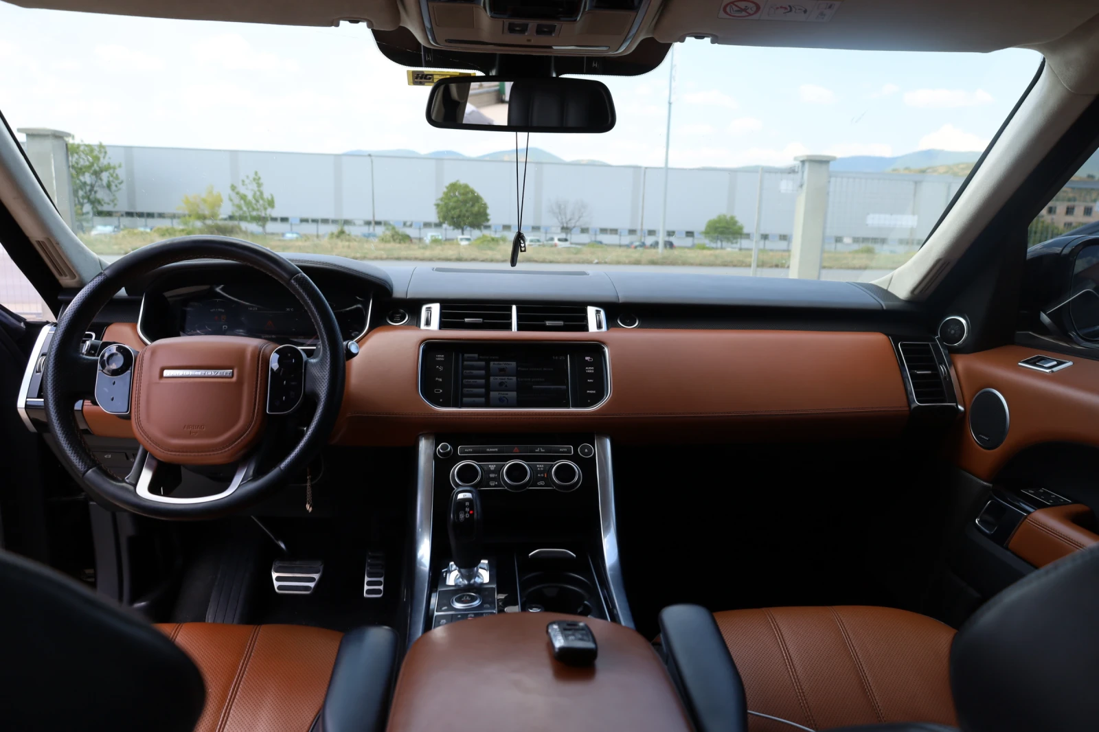 Land Rover Range rover SVR, снимка 10 - Автомобили и джипове - 55583147