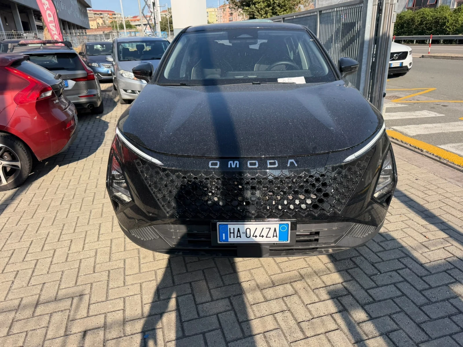 Omoda 5 SHS-H PREMIUM !ИНЦИДЕНТ!!!ОЧАКВАН ВНОС!!!, снимка 2 - Автомобили и джипове - 56231259