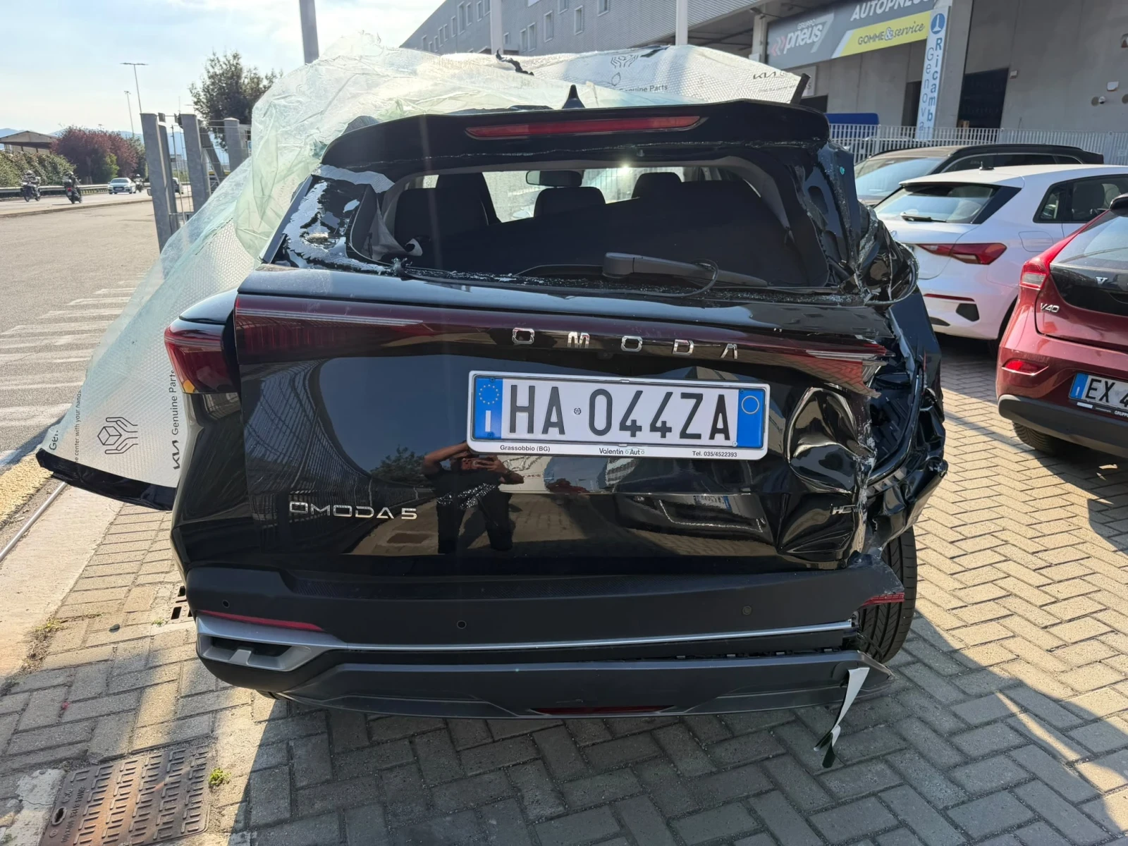 Omoda 5 SHS-H PREMIUM !ИНЦИДЕНТ!!!ОЧАКВАН ВНОС!!!, снимка 11 - Автомобили и джипове - 56231259