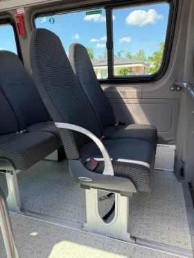 Mercedes-Benz Sprinter 516 transfer двойна klima Автоматична врата, снимка 11