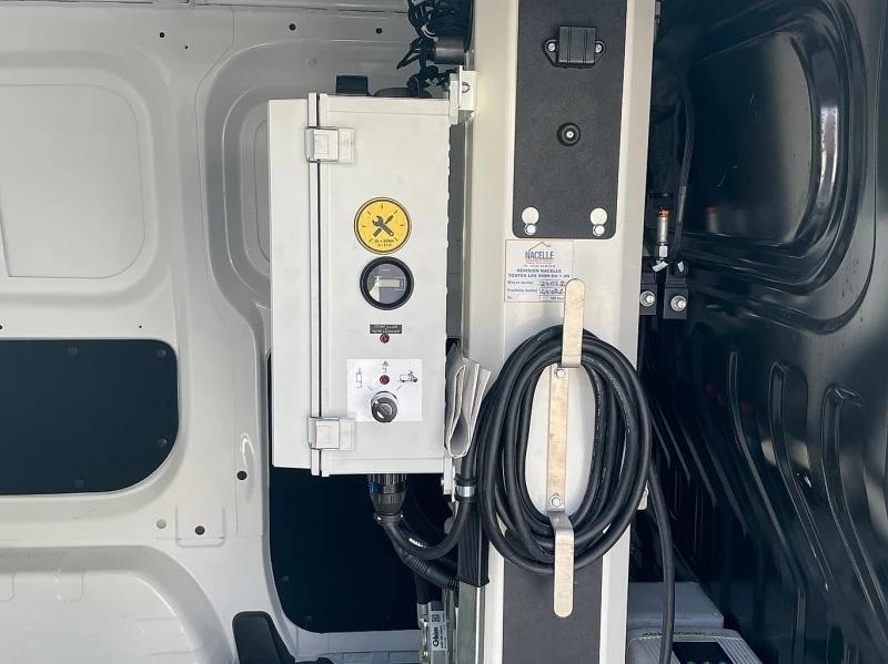 Nissan NV200 ВИШКА , снимка 14 - Бусове и автобуси - 52338714