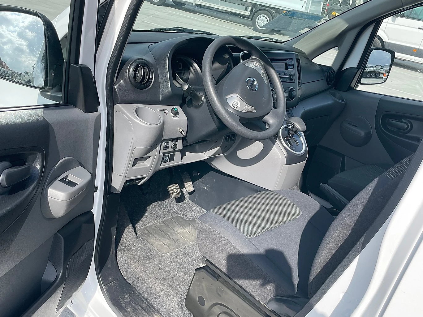 Nissan NV200   | Mobile.bg   10