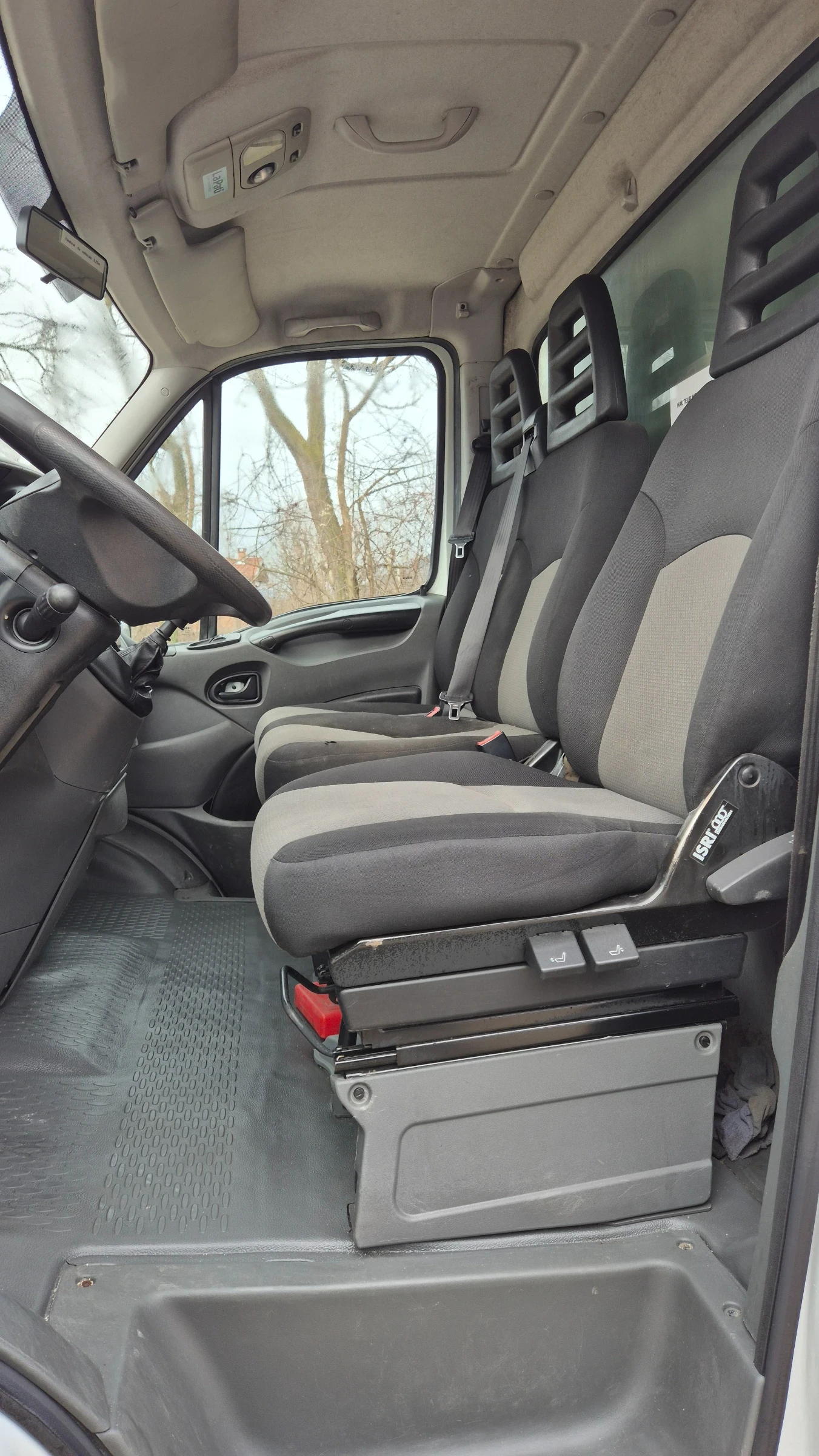 Iveco Daily * 4.90метра* БОРД* ШВЕЙЦАРИЯ* , снимка 9 - Бусове и автобуси - 53295489