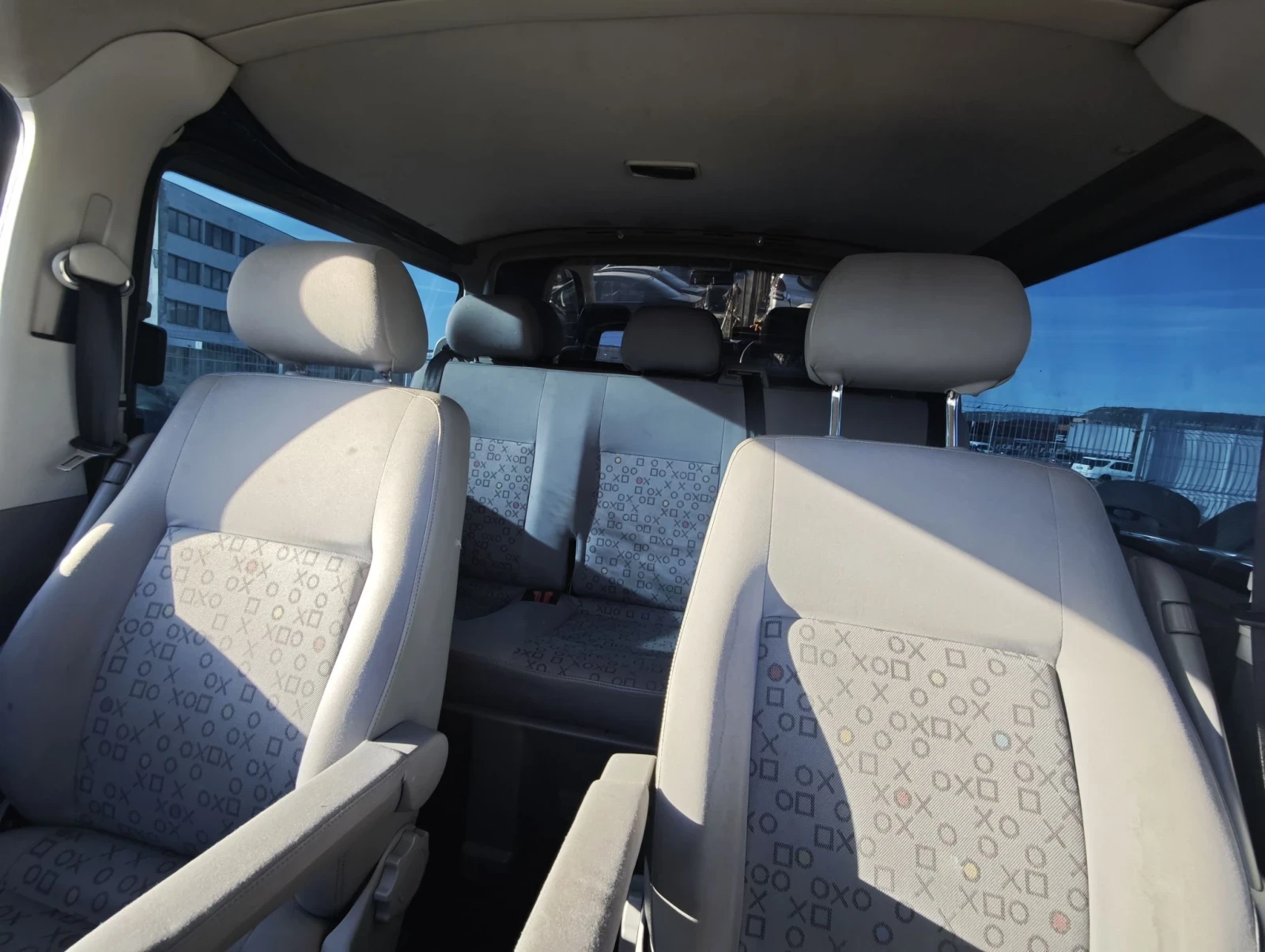 VW T5, снимка 10 - Бусове и автобуси - 56328456