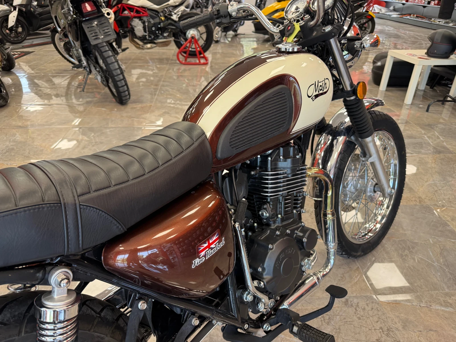 Honda Cb MASH 400 - изображение 6