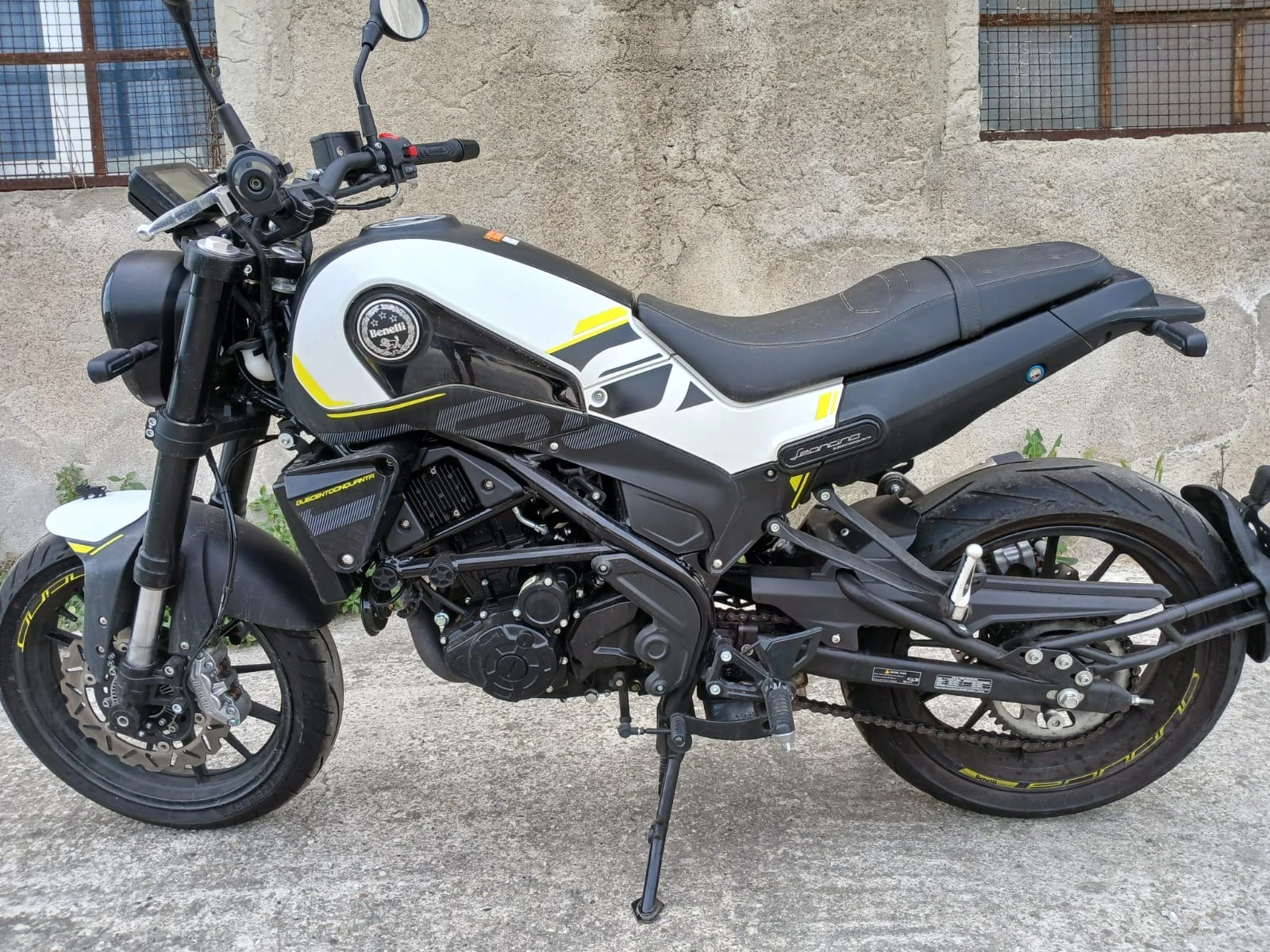 Benelli 250 Leoncino ABS - A2 Кат. 2023!, снимка 4 - Мотоциклети и мототехника - 54346092