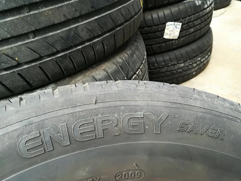 Гуми Летни 205/65R15, снимка 4 - Гуми и джанти - 21805875