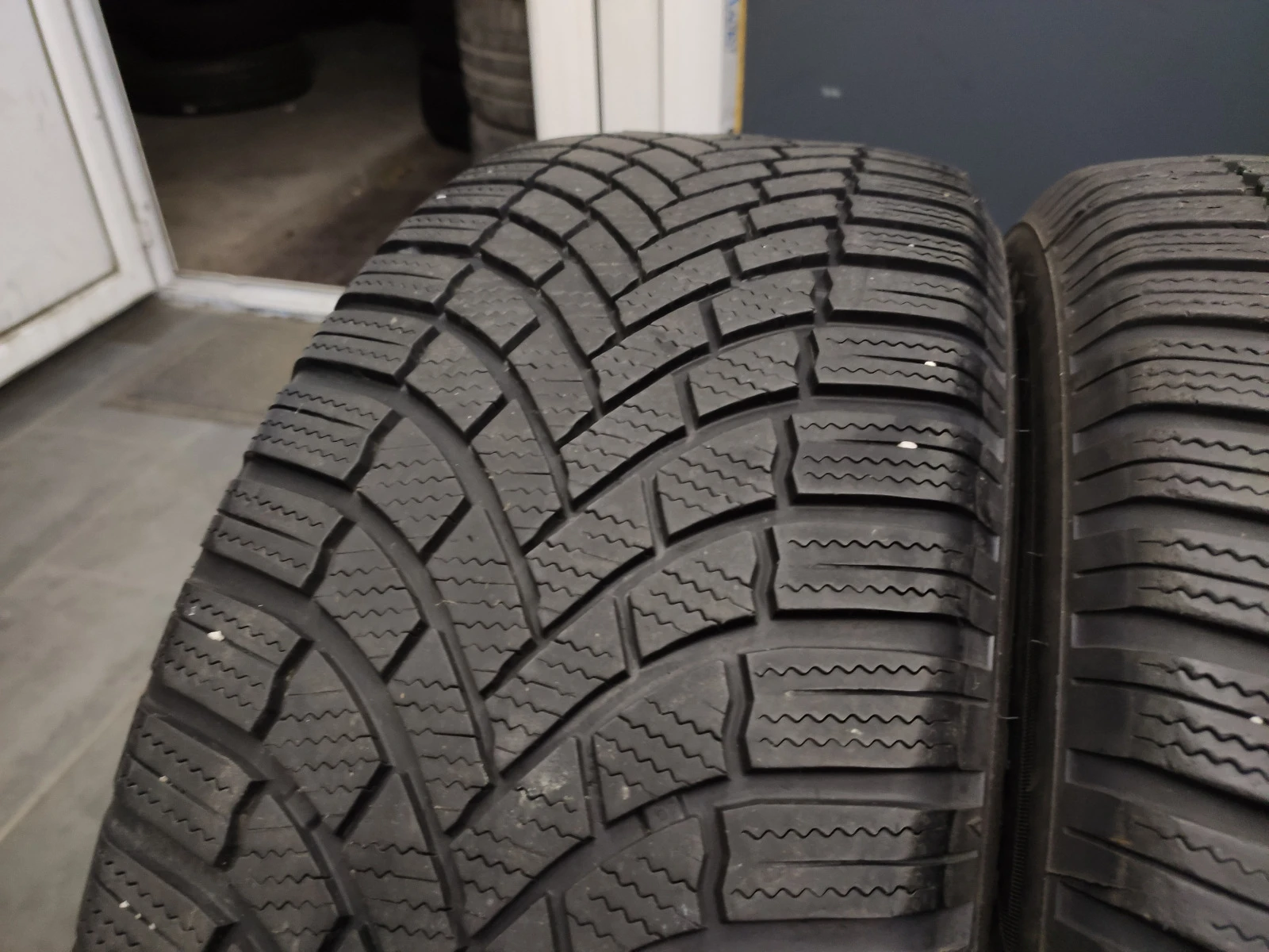  235/60R18 | Mobile.bg   1