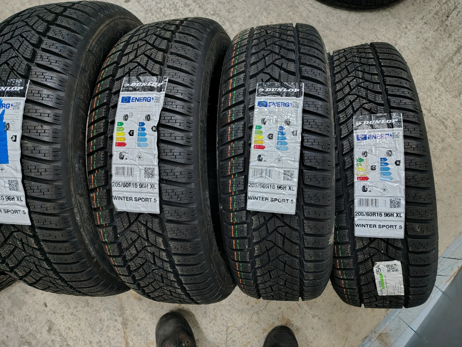 ���� 205/60R16 | Mobile.bg � ����������� 2