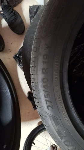 Гуми Летни 245/40R19, снимка 3 - Гуми и джанти - 47852986