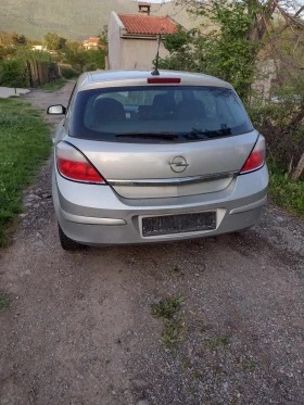 Opel Astra 1.8 LPG 125 к.с., снимка 2