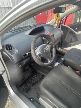 Toyota Yaris Мултимедия, задна камера , снимка 3